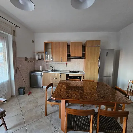 A Pochi Passi Dal Mare In Posizione Strategica Apartment